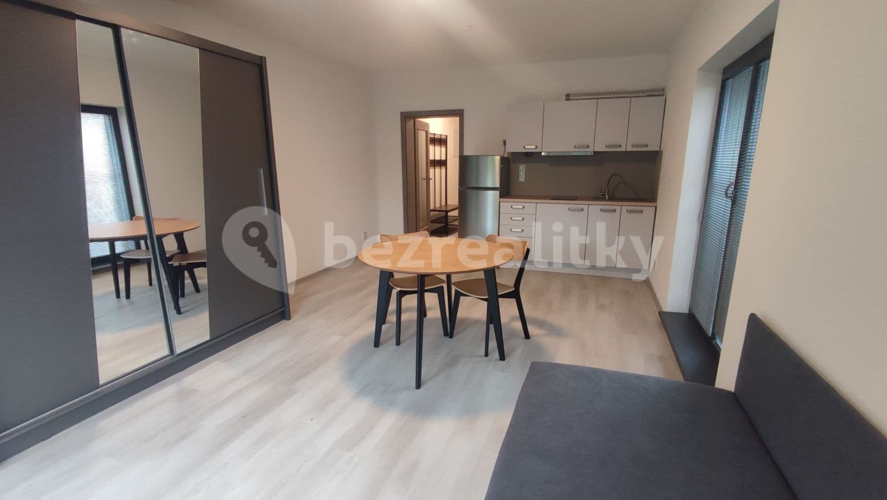 Pronájem bytu 1+kk 38 m², Před Mosty, Praha, Praha Pronájem bytu 1+kk 38 m², Před Mosty, Praha, Praha