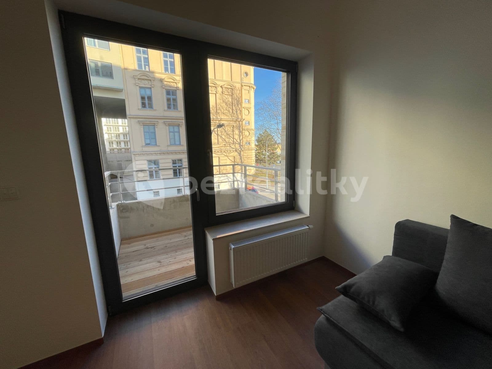 Pronájem bytu 1+kk 34 m², Opuštěná, Brno, Jihomoravský kraj Pronájem bytu 1+kk 34 m², Opuštěná, Brno, Jihomoravský kraj