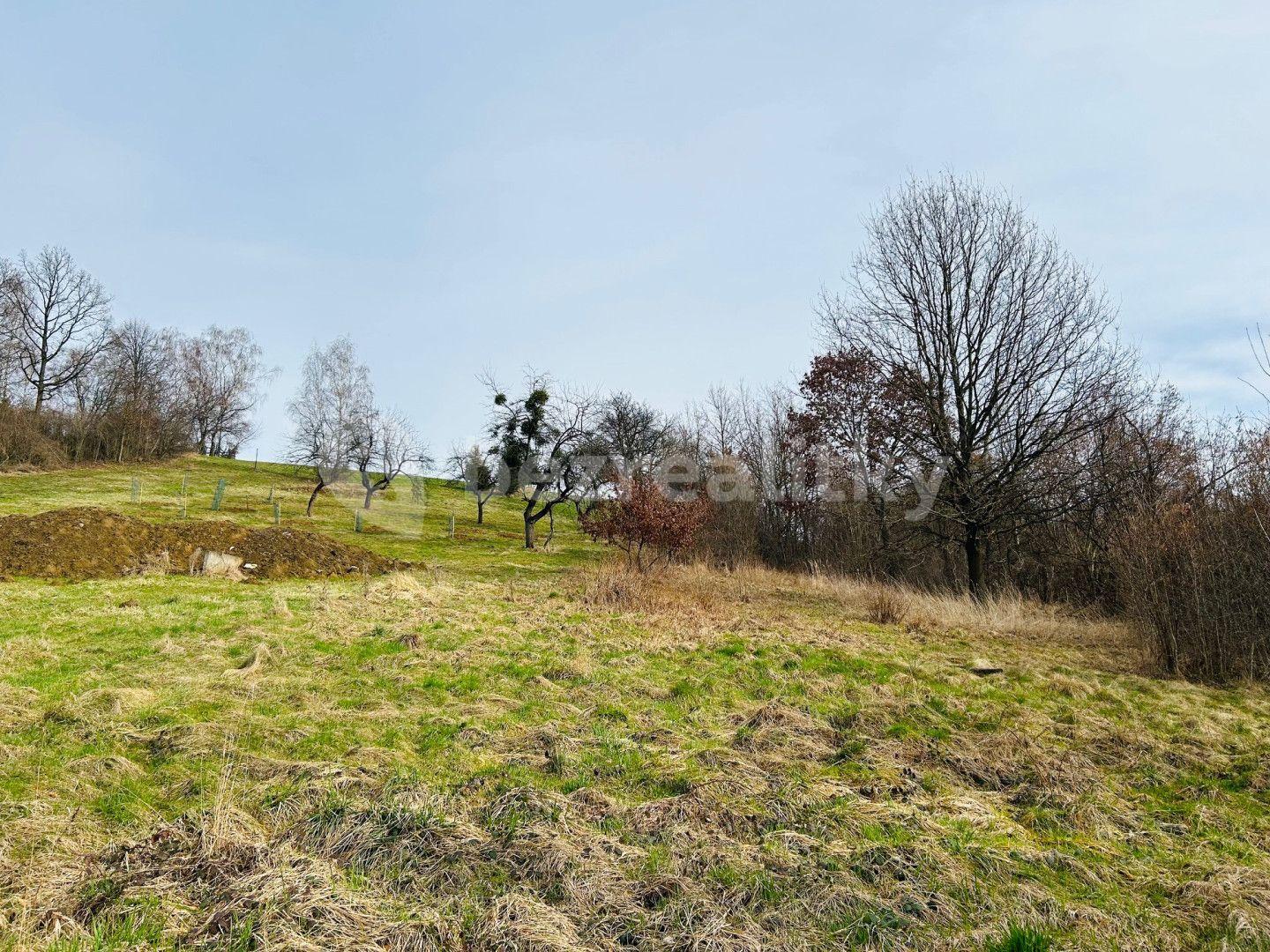 Prodej pozemku 3.092 m², Valašské Meziříčí, Zlínský kraj