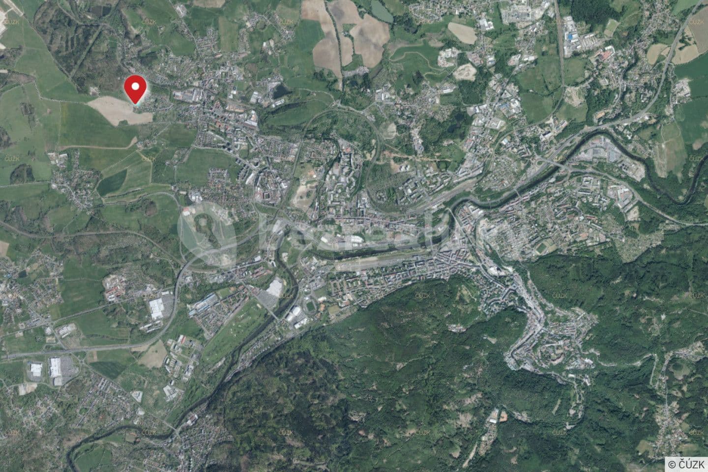 Prodej pozemku 3.459 m², Žižkova, Karlovy Vary, Karlovarský kraj