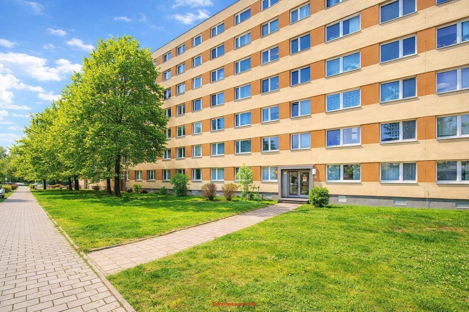 Pronájem bytu 1+kk 34 m², Slovenská, Karviná, Moravskoslezský kraj Pronájem bytu 1+kk 34 m², Slovenská, Karviná, Moravskoslezský kraj