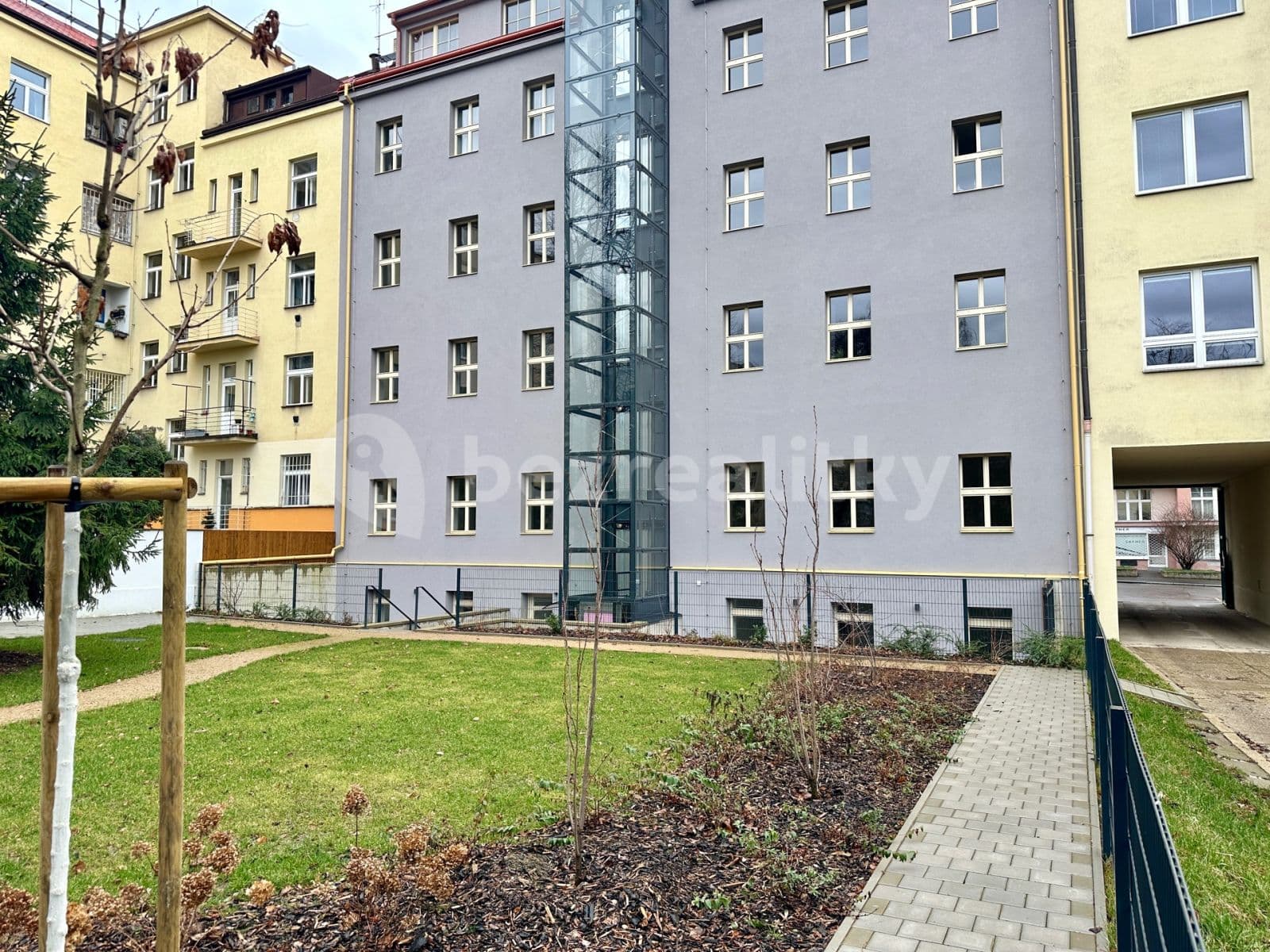 Prodej bytu 1+kk 28 m², Studentská, Praha, Praha