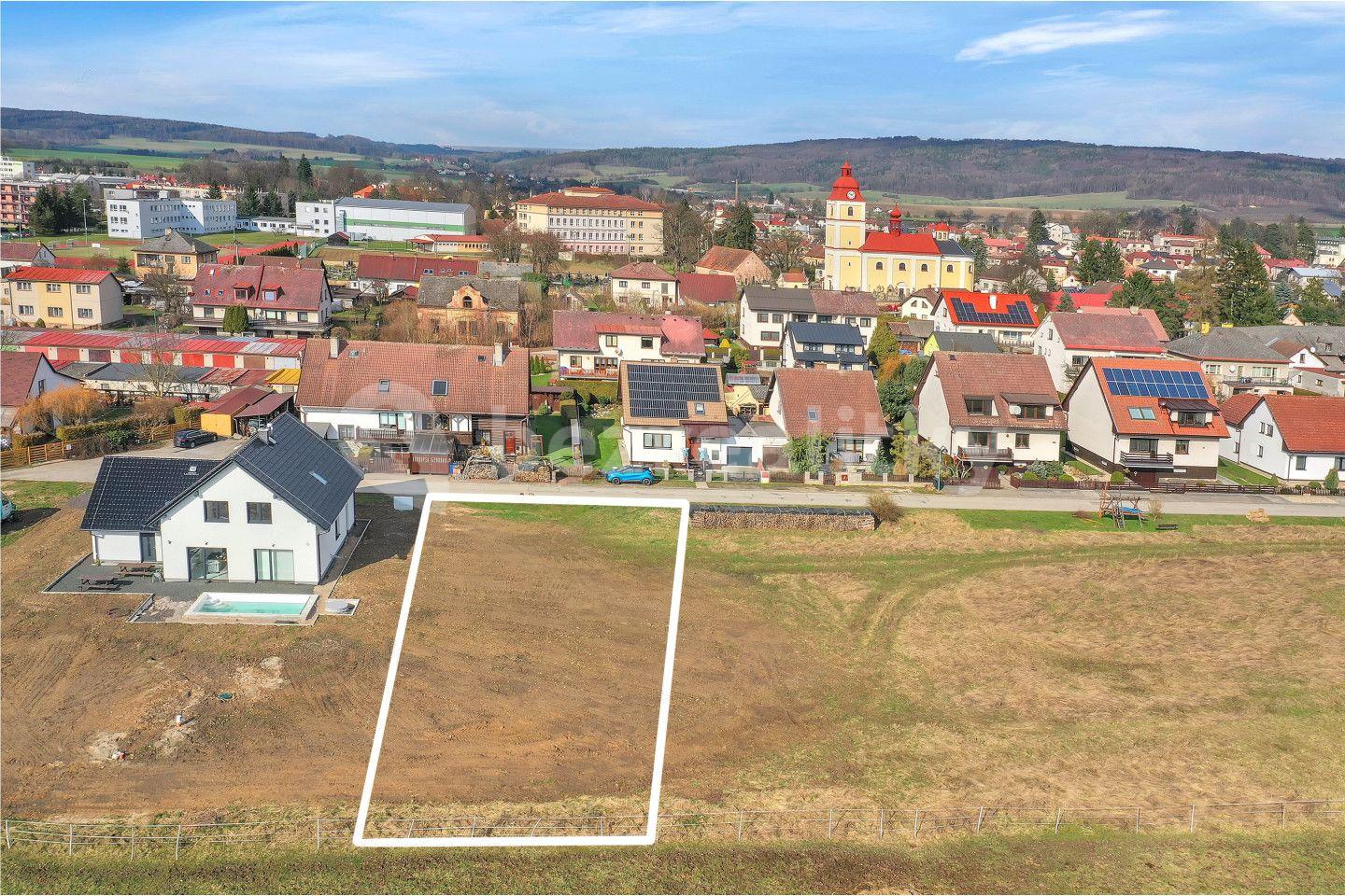 Prodej pozemku 923 m², V Lukách, Lázně Bělohrad, Královéhradecký kraj