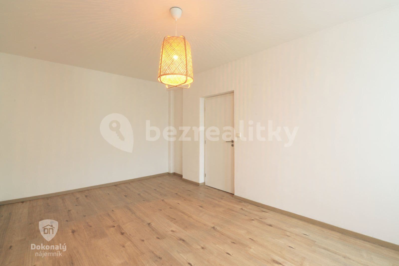 Pronájem bytu 2+kk 45 m², Hornoměcholupská, Praha, Praha
