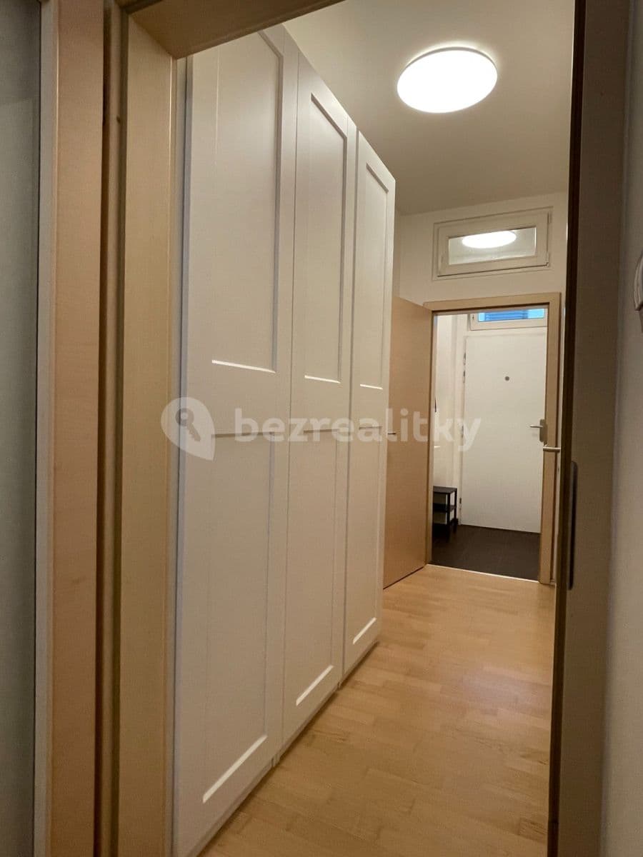 Pronájem bytu 1+kk 30 m², Plzeňská, Praha, Praha Pronájem bytu 1+kk 30 m², Plzeňská, Praha, Praha