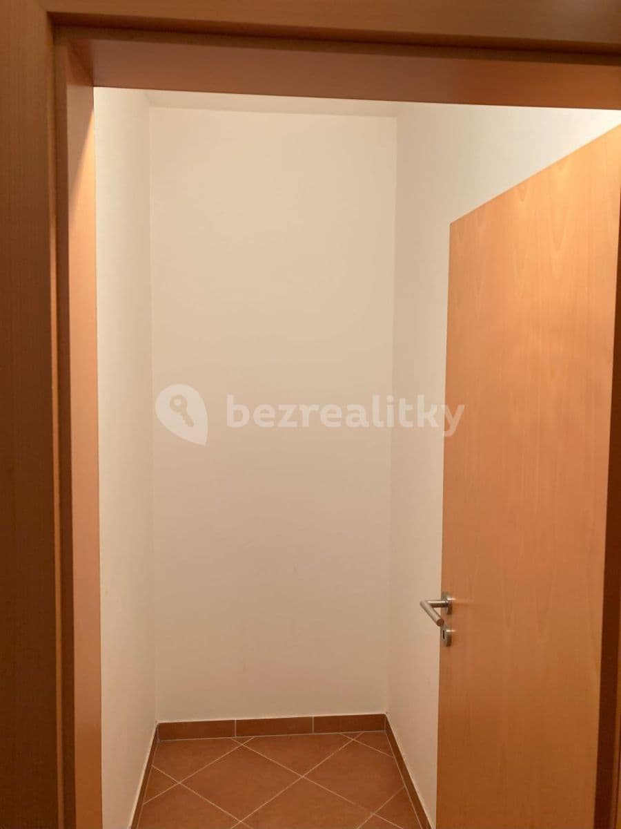Prodej bytu 1+kk 42 m², Hornoměcholupská, Praha, Praha