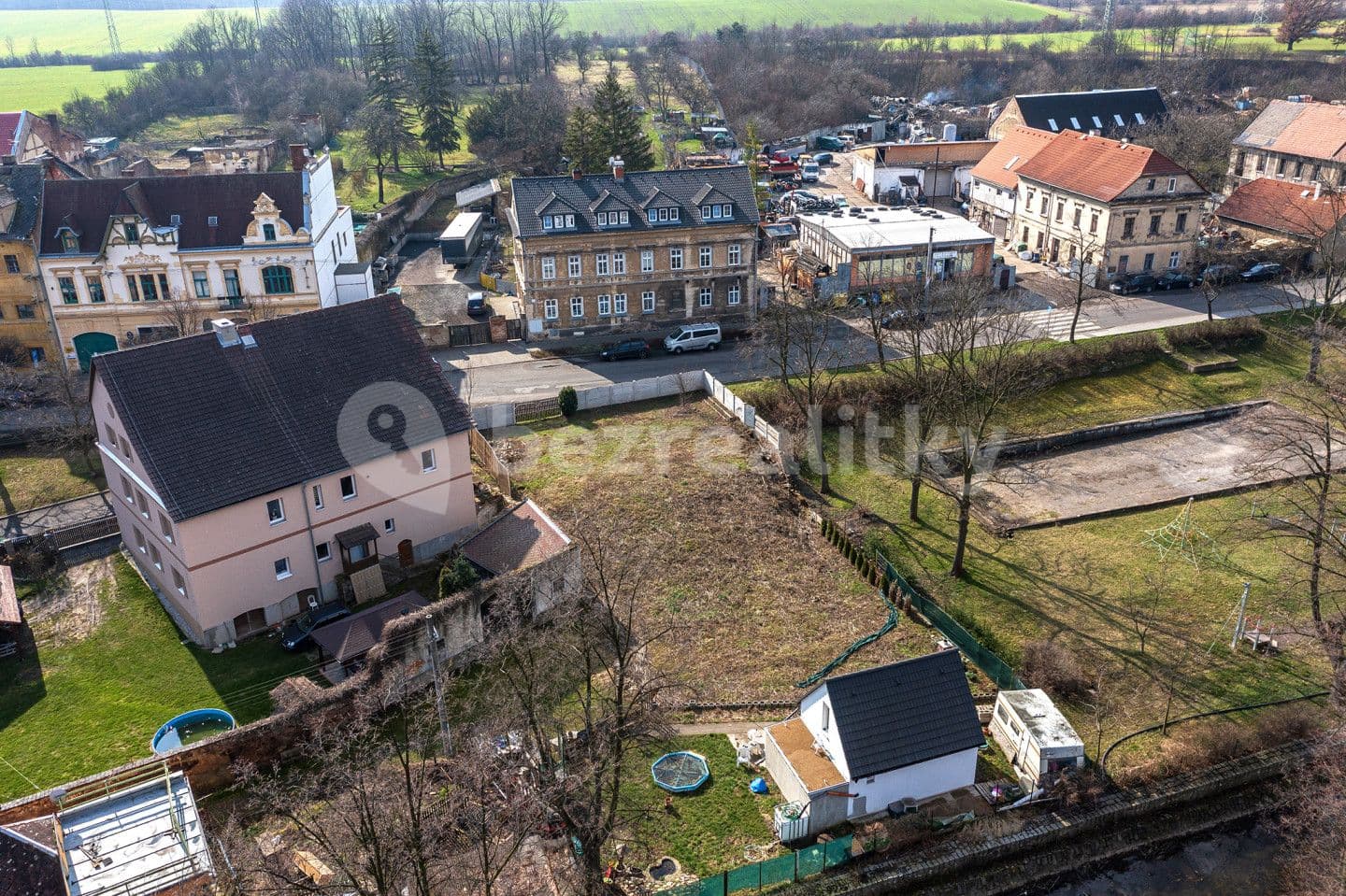 Prodej pozemku 632 m², Švermova, Lahošť, Ústecký kraj