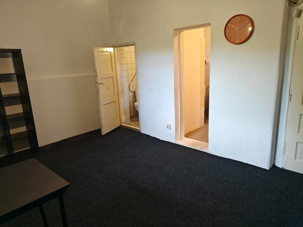 Pronájem bytu Garsoniéra 30 m², Slivenecká, Praha, Praha Pronájem bytu Garsoniéra 30 m², Slivenecká, Praha, Praha