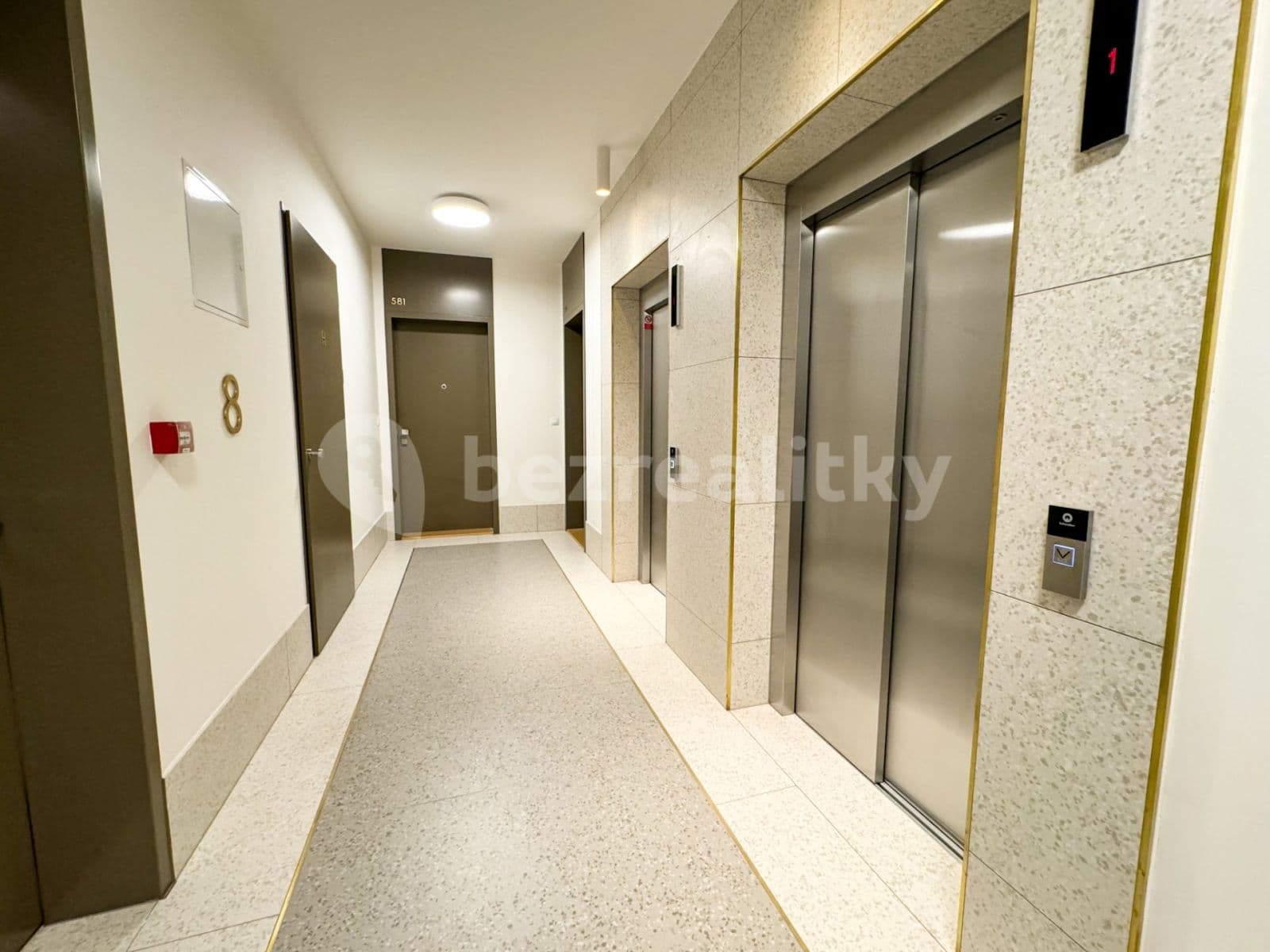 Pronájem bytu 2+kk 54 m², Jankovcova, Praha, Praha Pronájem bytu 2+kk 54 m², Jankovcova, Praha, Praha