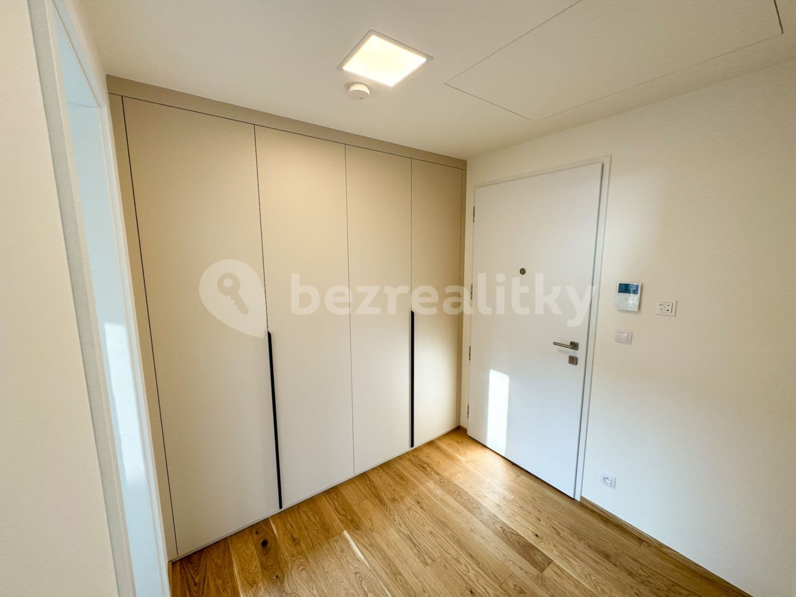 Pronájem bytu 2+kk 54 m², Jankovcova, Praha, Praha Pronájem bytu 2+kk 54 m², Jankovcova, Praha, Praha