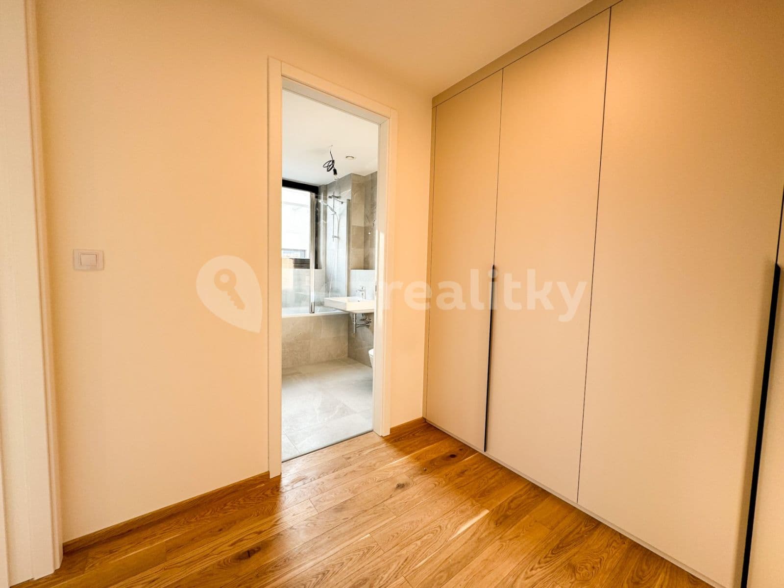 Pronájem bytu 2+kk 54 m², Jankovcova, Praha, Praha Pronájem bytu 2+kk 54 m², Jankovcova, Praha, Praha