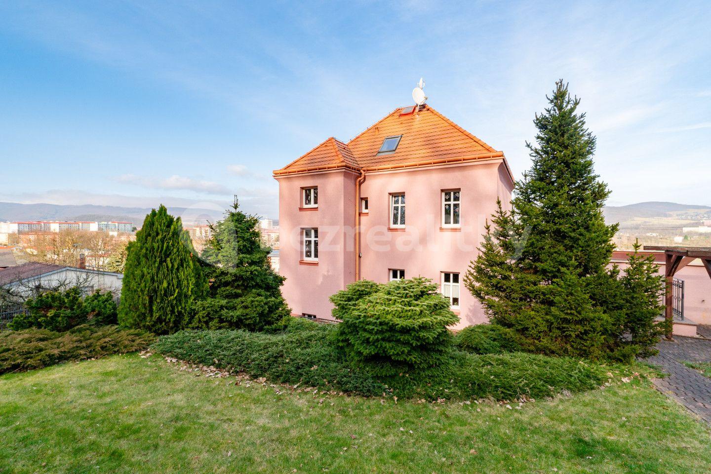 Prodej domu 250 m², pozemek 676 m², Hynaisova, Ústí nad Labem, Ústecký kraj