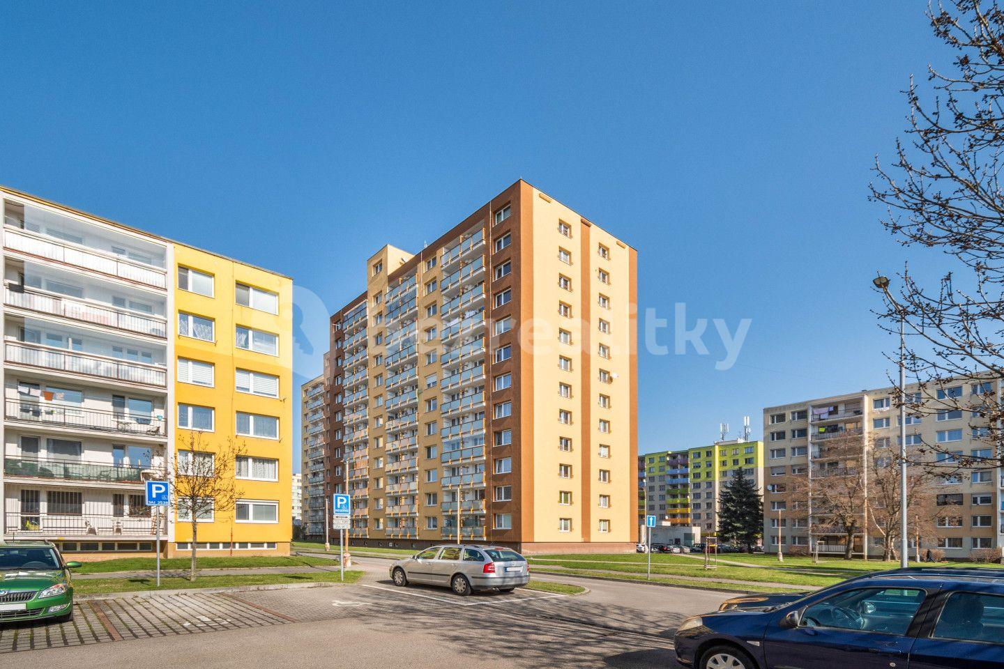 Prodej bytu 3+1 70 m², Hřebečská, Kladno, Středočeský kraj
