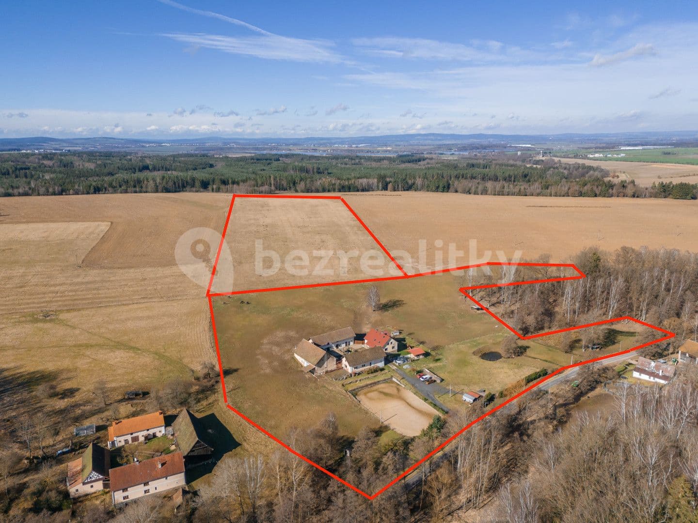 Prodej domu 250 m², pozemek 99.267 m², Dolní Žandov, Karlovarský kraj