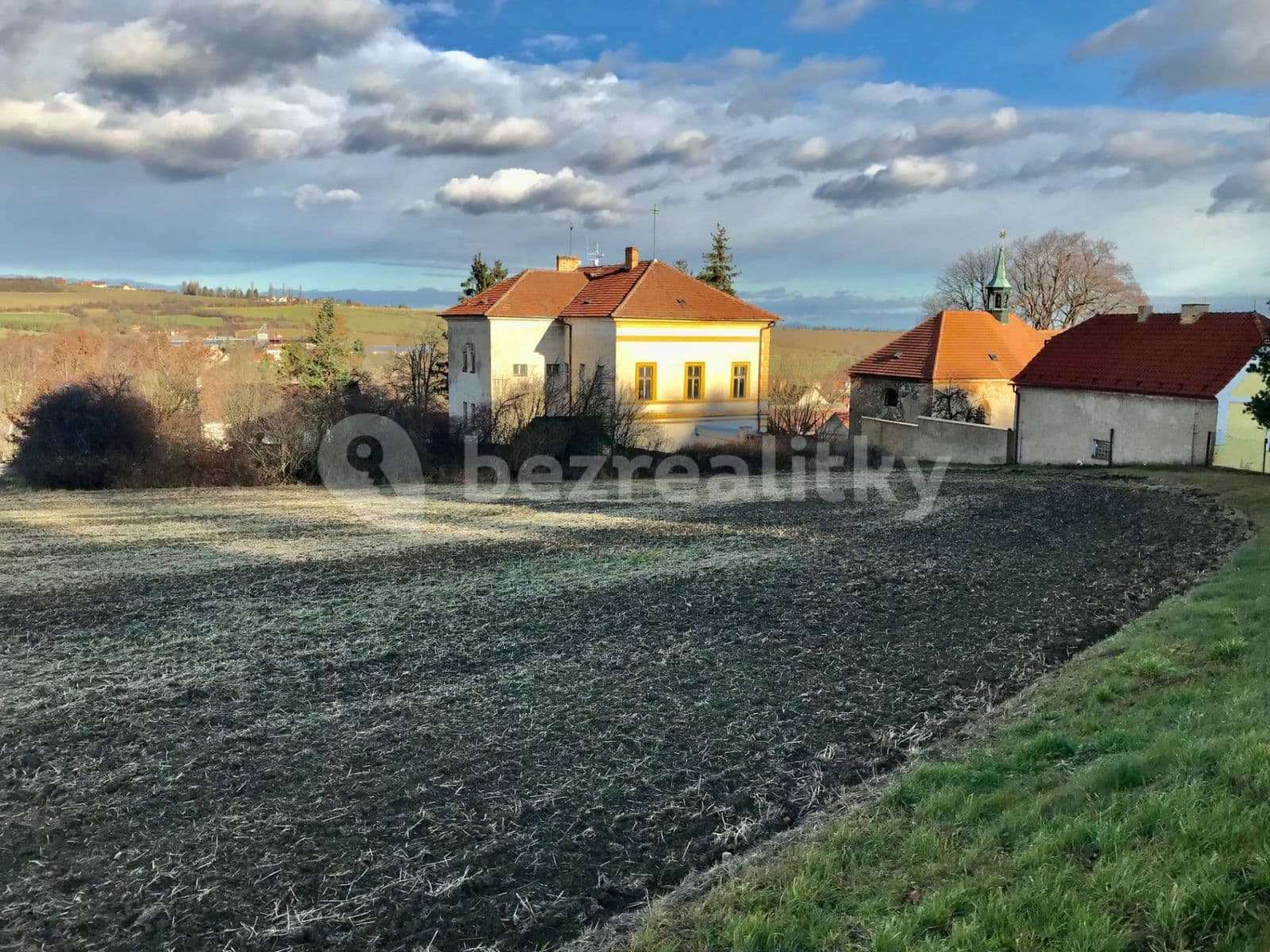 Prodej pozemku 830 m², Malíkovice, Středočeský kraj