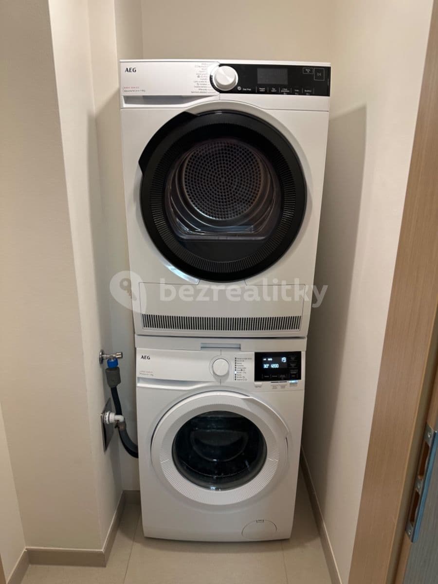 Pronájem bytu 2+kk 52 m², V Náklích, Praha, Praha Pronájem bytu 2+kk 52 m², V Náklích, Praha, Praha
