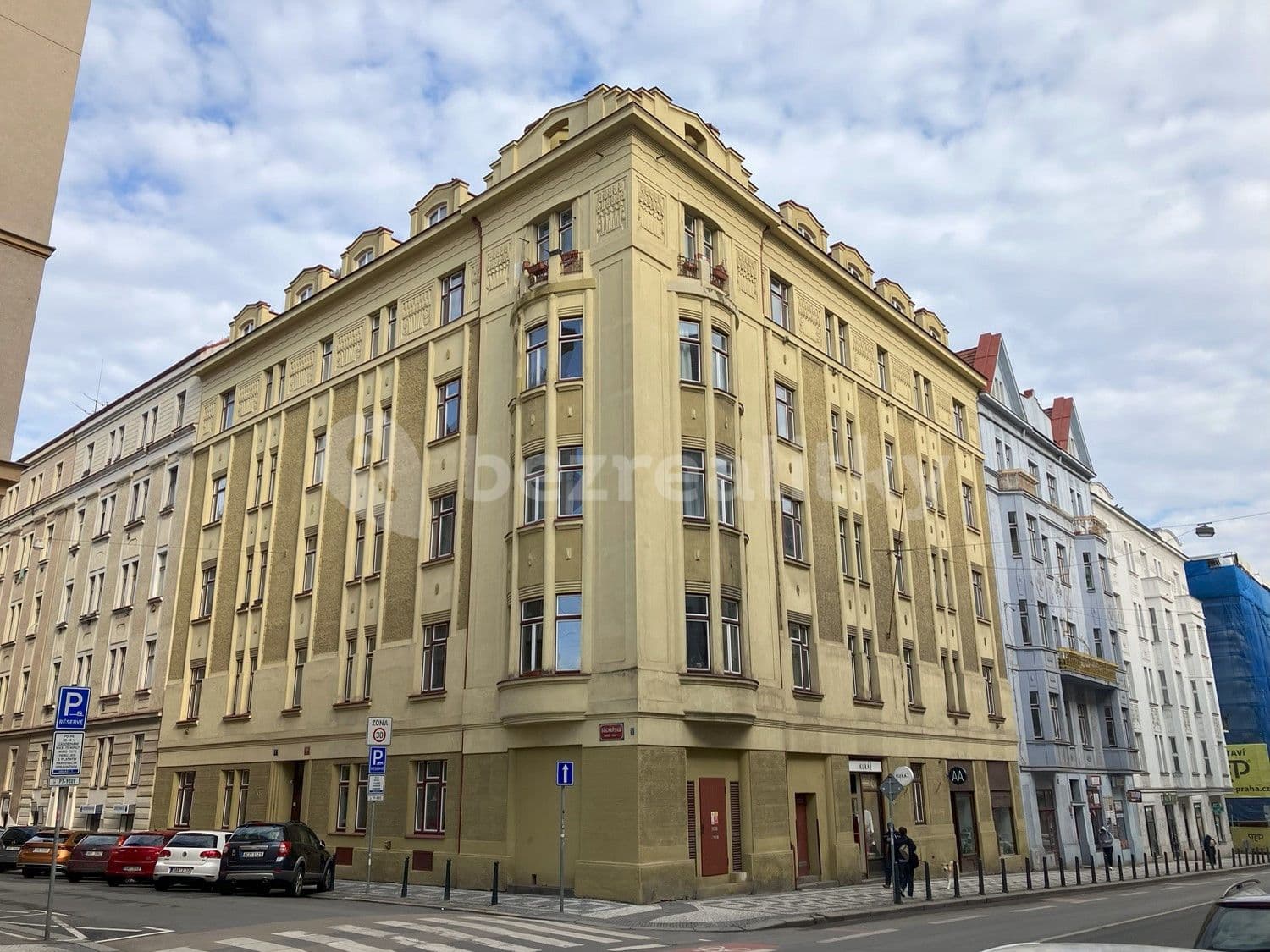 Prodej bytu 2+kk 72 m², Sochařská, Praha, Praha