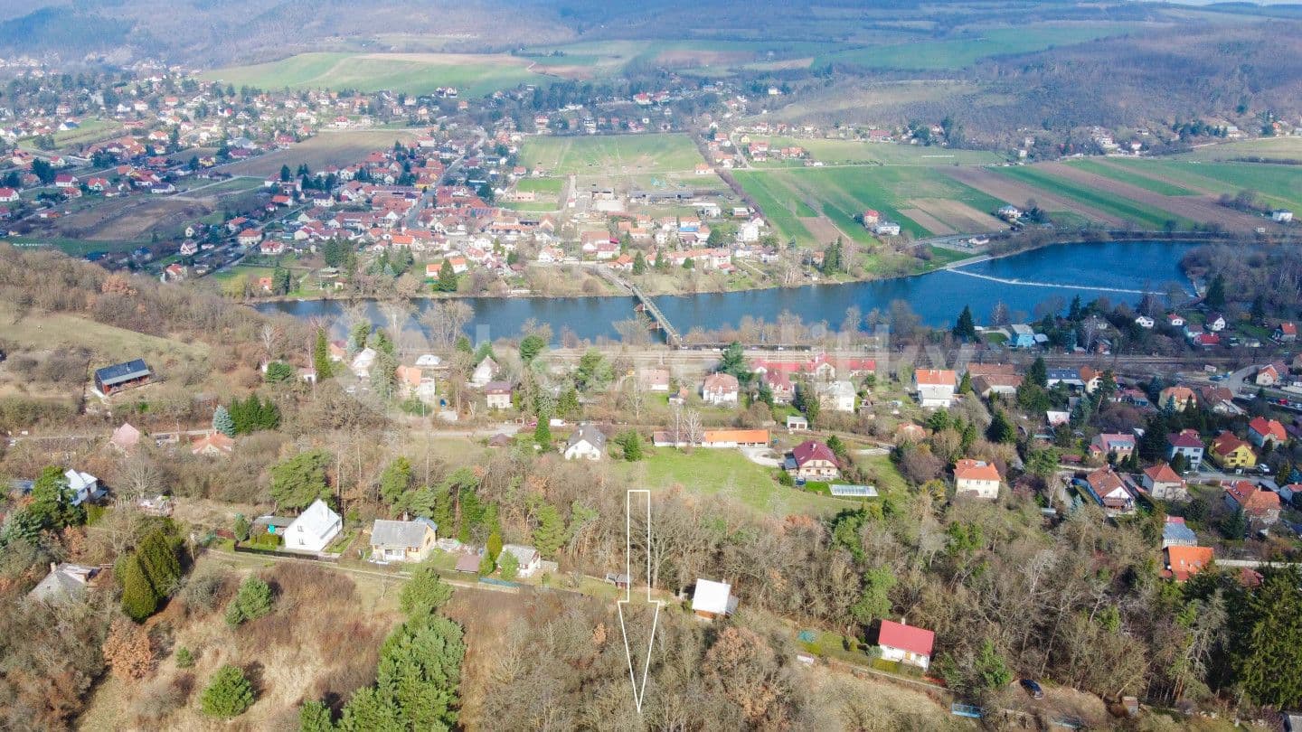 Prodej pozemku 5.128 m², V Úvoze, Zadní Třebaň, Středočeský kraj