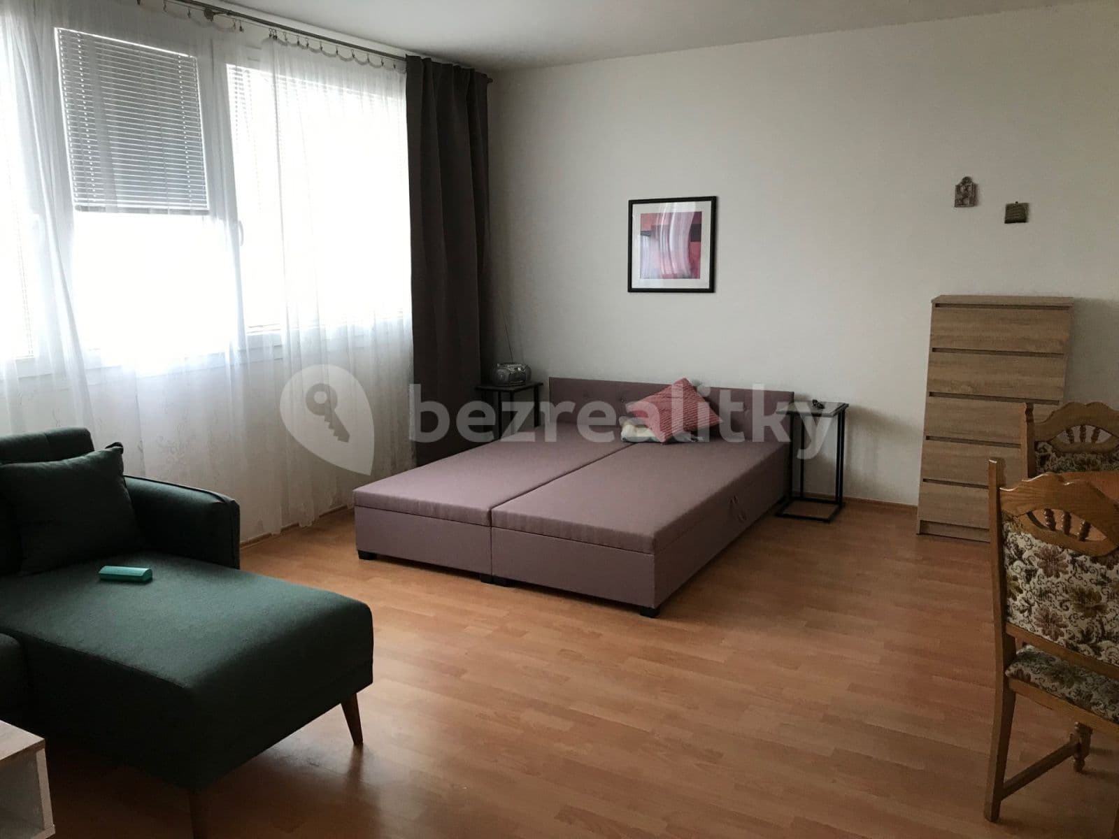 Pronájem bytu 1+kk 35 m², Hlivická, Praha, Praha Pronájem bytu 1+kk 35 m², Hlivická, Praha, Praha
