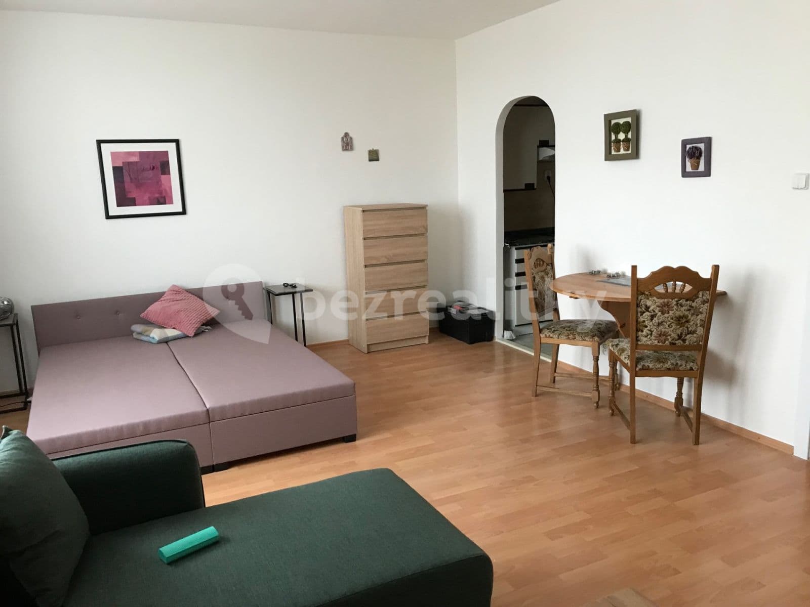 Pronájem bytu 1+kk 35 m², Hlivická, Praha, Praha Pronájem bytu 1+kk 35 m², Hlivická, Praha, Praha