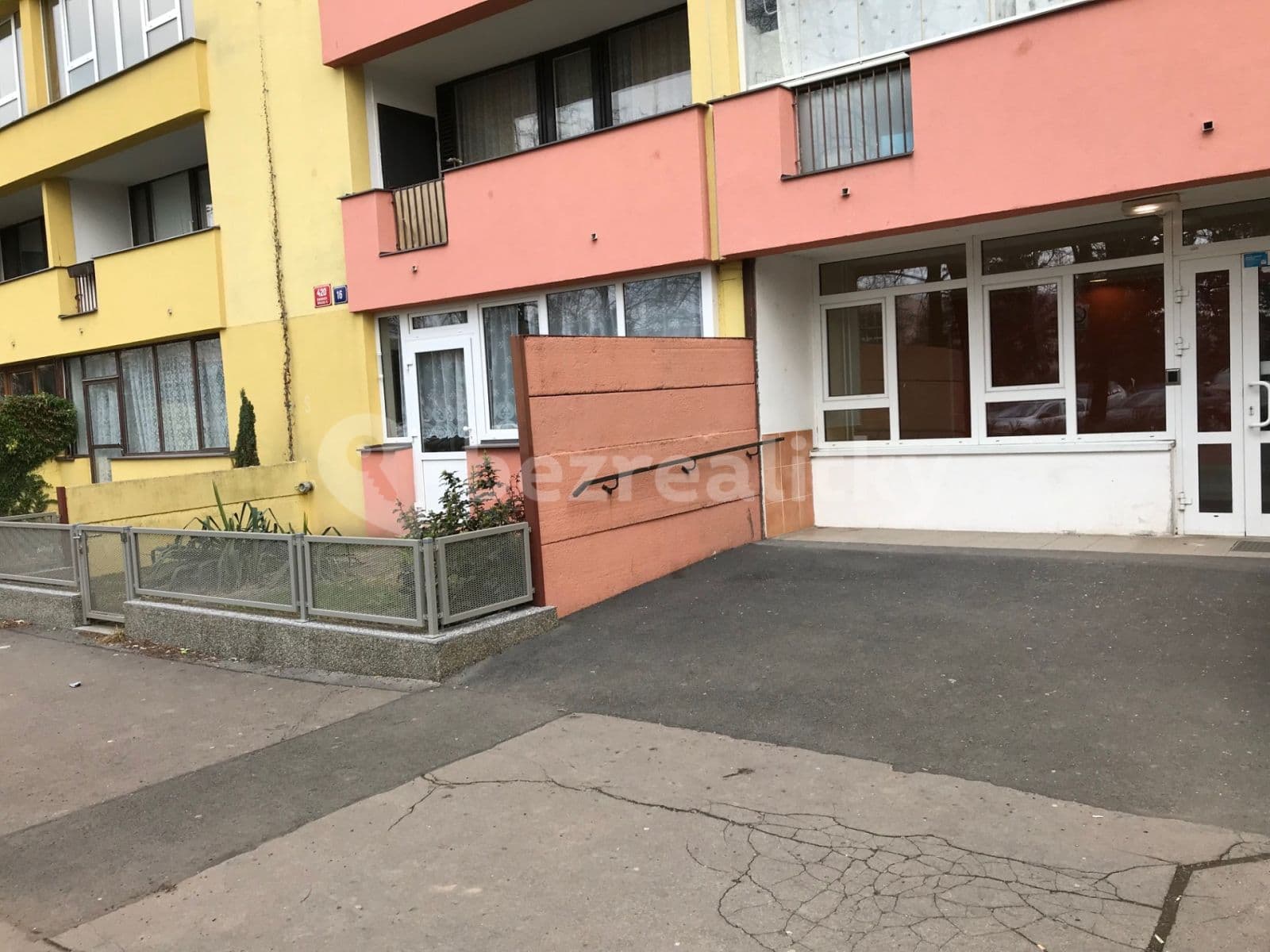 Pronájem bytu 1+kk 35 m², Hlivická, Praha, Praha Pronájem bytu 1+kk 35 m², Hlivická, Praha, Praha