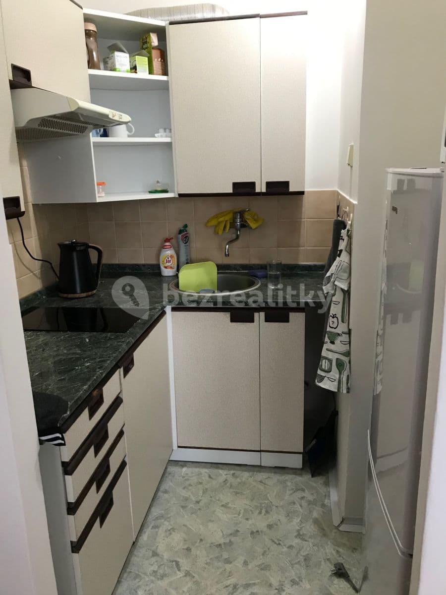 Pronájem bytu 1+kk 35 m², Hlivická, Praha, Praha Pronájem bytu 1+kk 35 m², Hlivická, Praha, Praha
