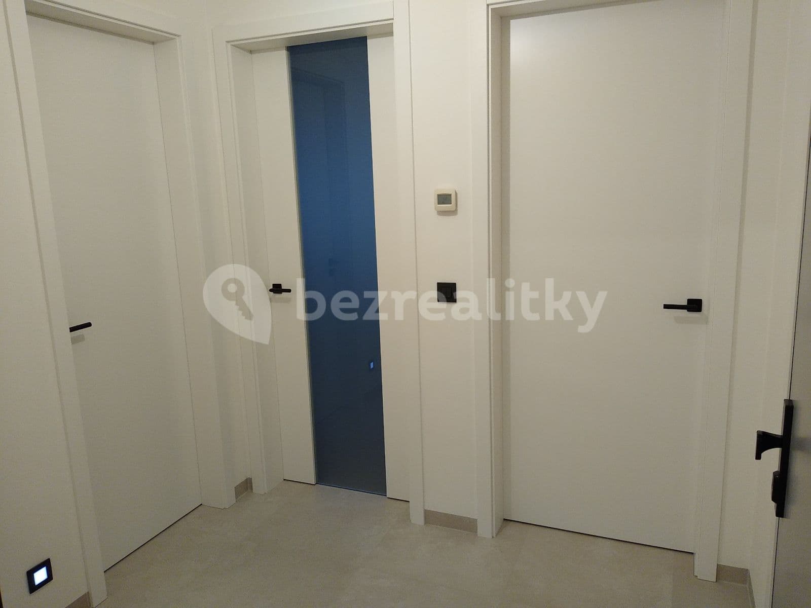 Pronájem bytu 2+kk 55 m², U Petřin, Praha, Praha Pronájem bytu 2+kk 55 m², U Petřin, Praha, Praha