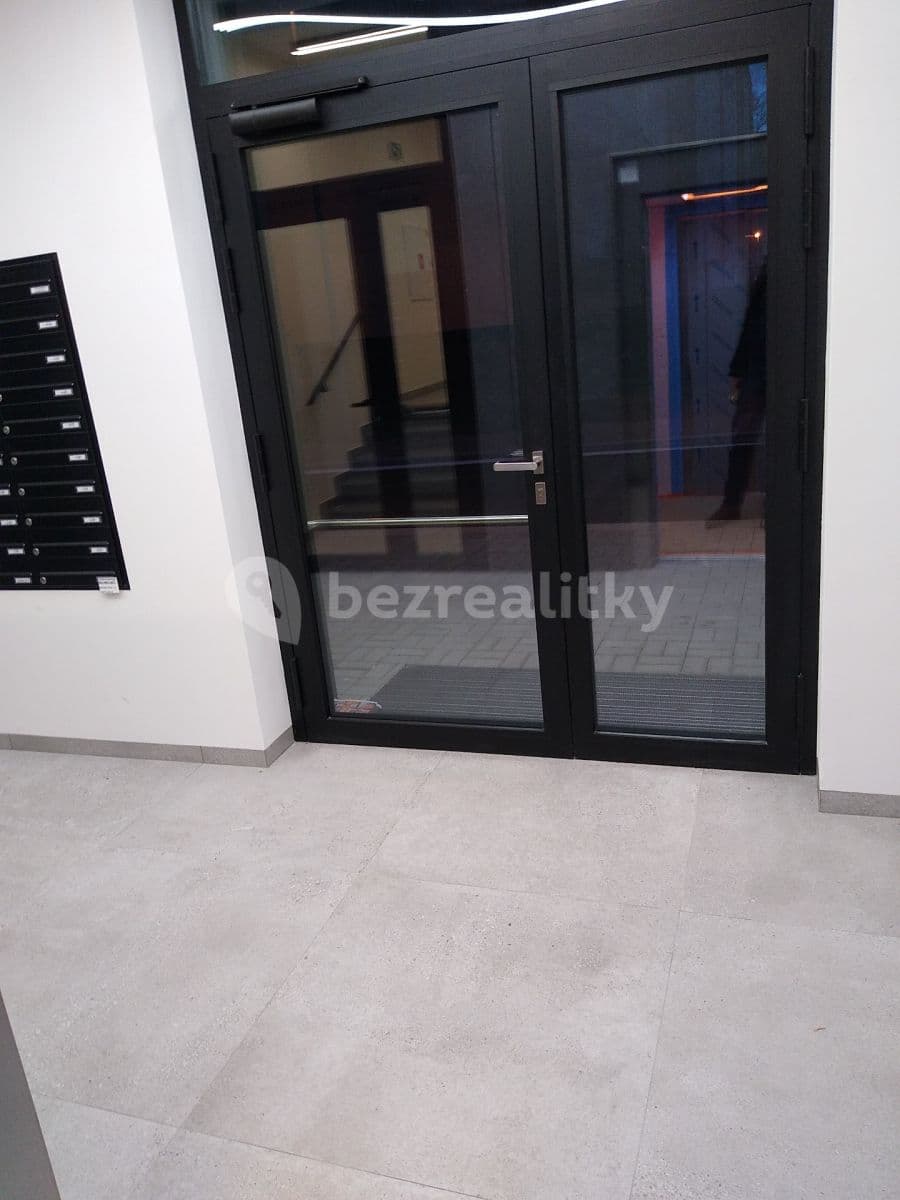 Pronájem bytu 2+kk 55 m², U Petřin, Praha, Praha Pronájem bytu 2+kk 55 m², U Petřin, Praha, Praha