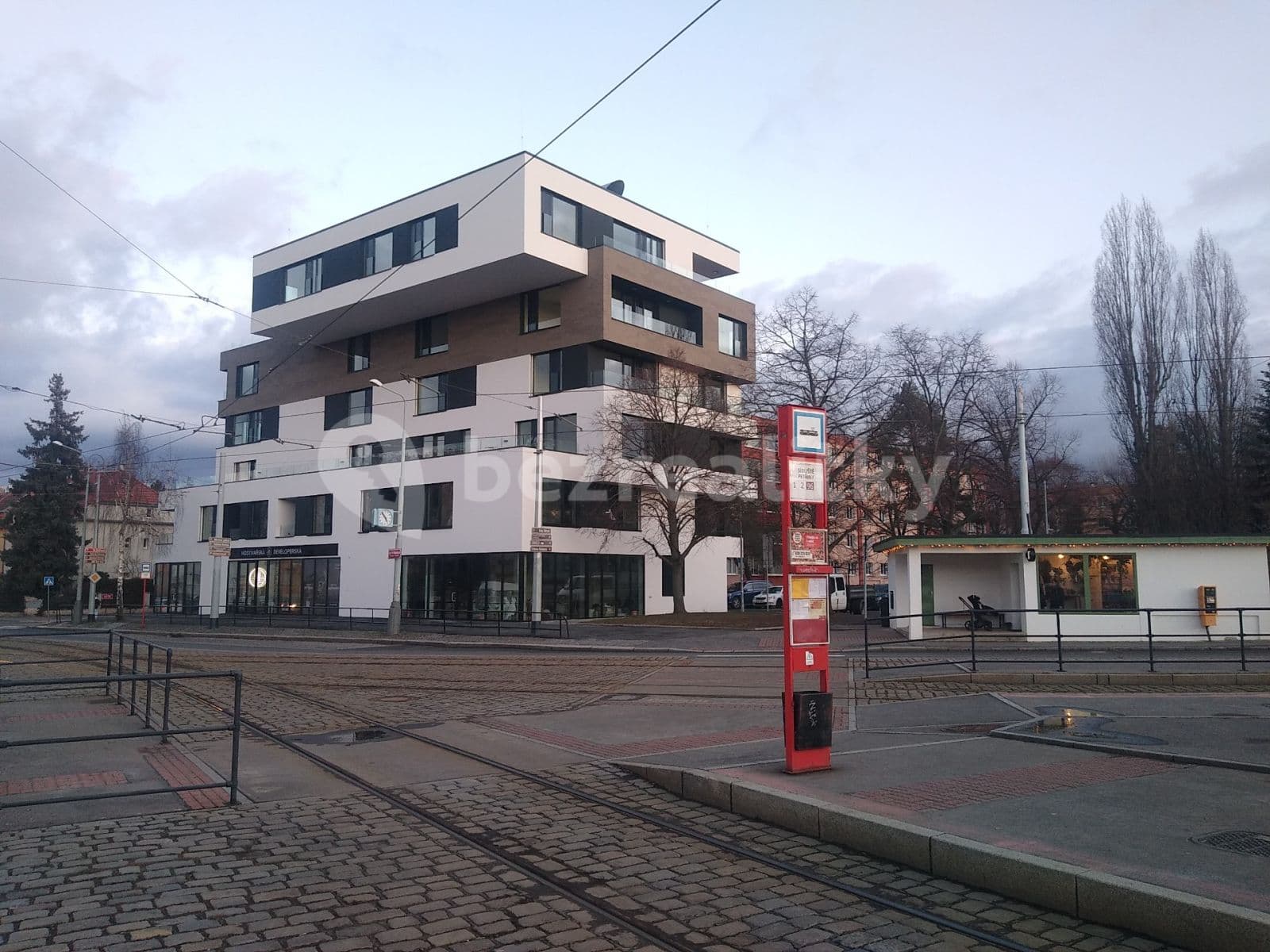 Pronájem bytu 2+kk 55 m², U Petřin, Praha, Praha Pronájem bytu 2+kk 55 m², U Petřin, Praha, Praha