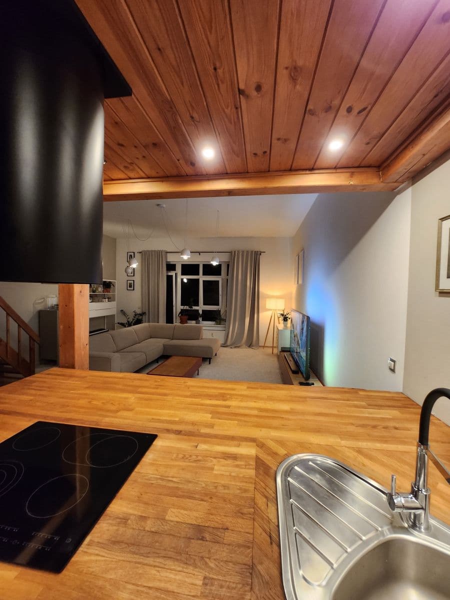 Pronájem bytu 1+kk 62 m², Novobohdalecká, Praha, Praha Pronájem bytu 1+kk 62 m², Novobohdalecká, Praha, Praha