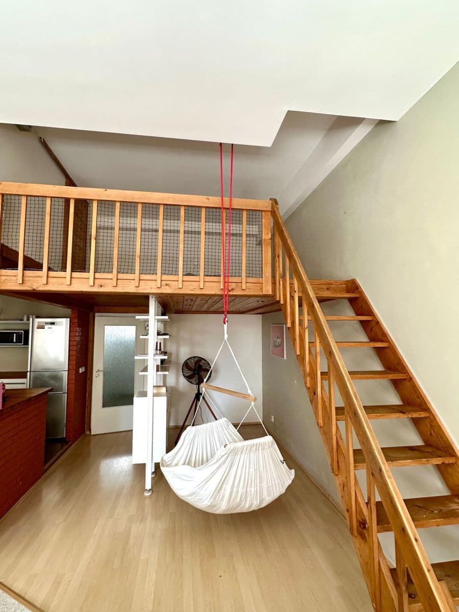 Pronájem bytu 1+kk 62 m², Novobohdalecká, Praha, Praha Pronájem bytu 1+kk 62 m², Novobohdalecká, Praha, Praha