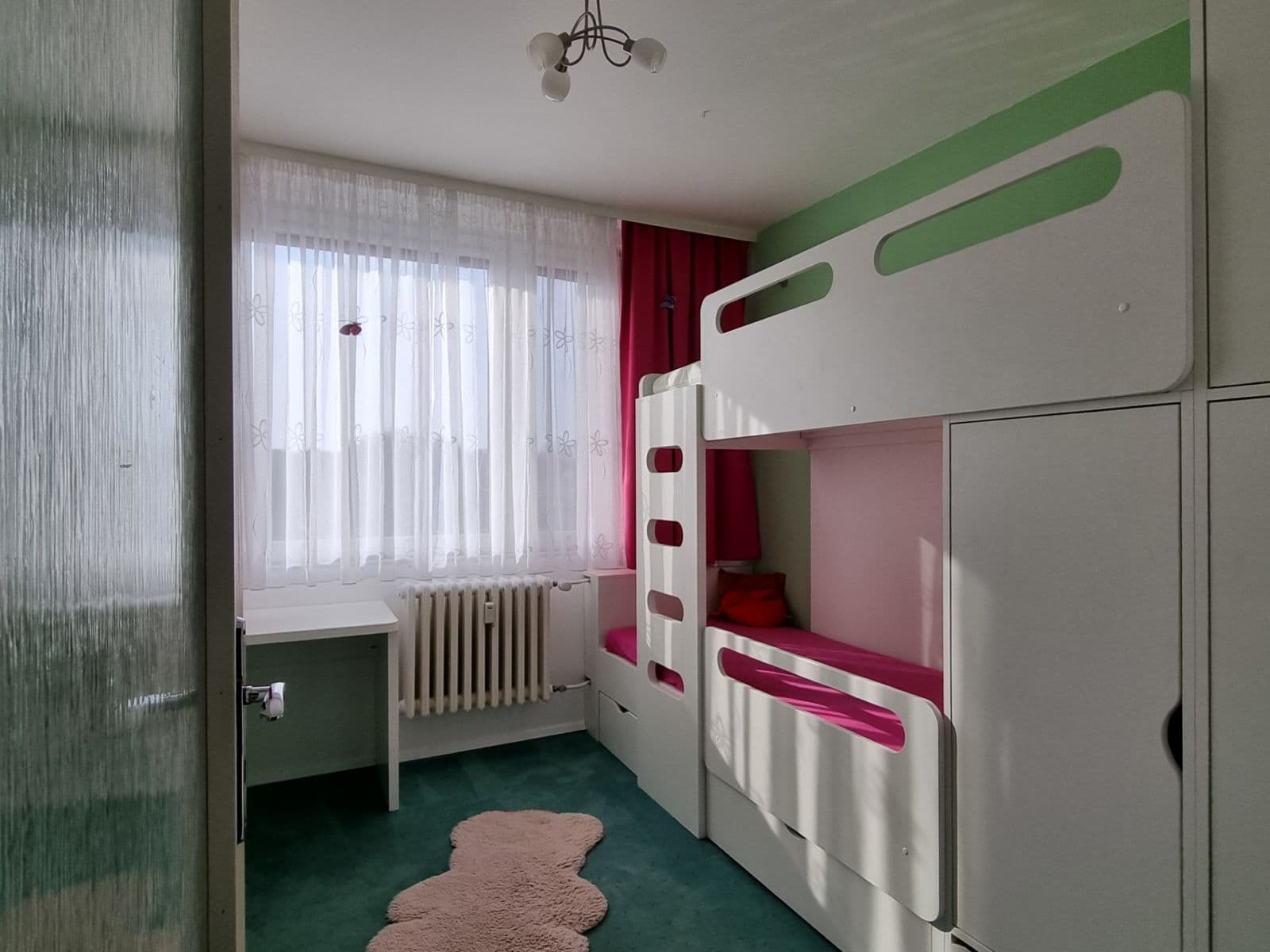 Pronájem bytu 3+1 68 m², Jerevanská, Kladno, Středočeský kraj Pronájem bytu 3+1 68 m², Jerevanská, Kladno, Středočeský kraj