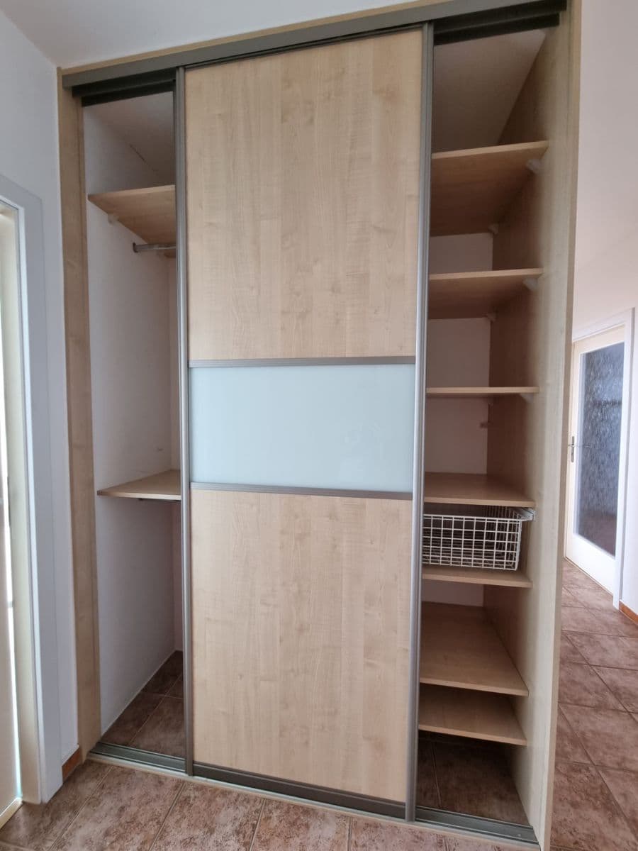 Pronájem bytu 3+1 68 m², Jerevanská, Kladno, Středočeský kraj Pronájem bytu 3+1 68 m², Jerevanská, Kladno, Středočeský kraj