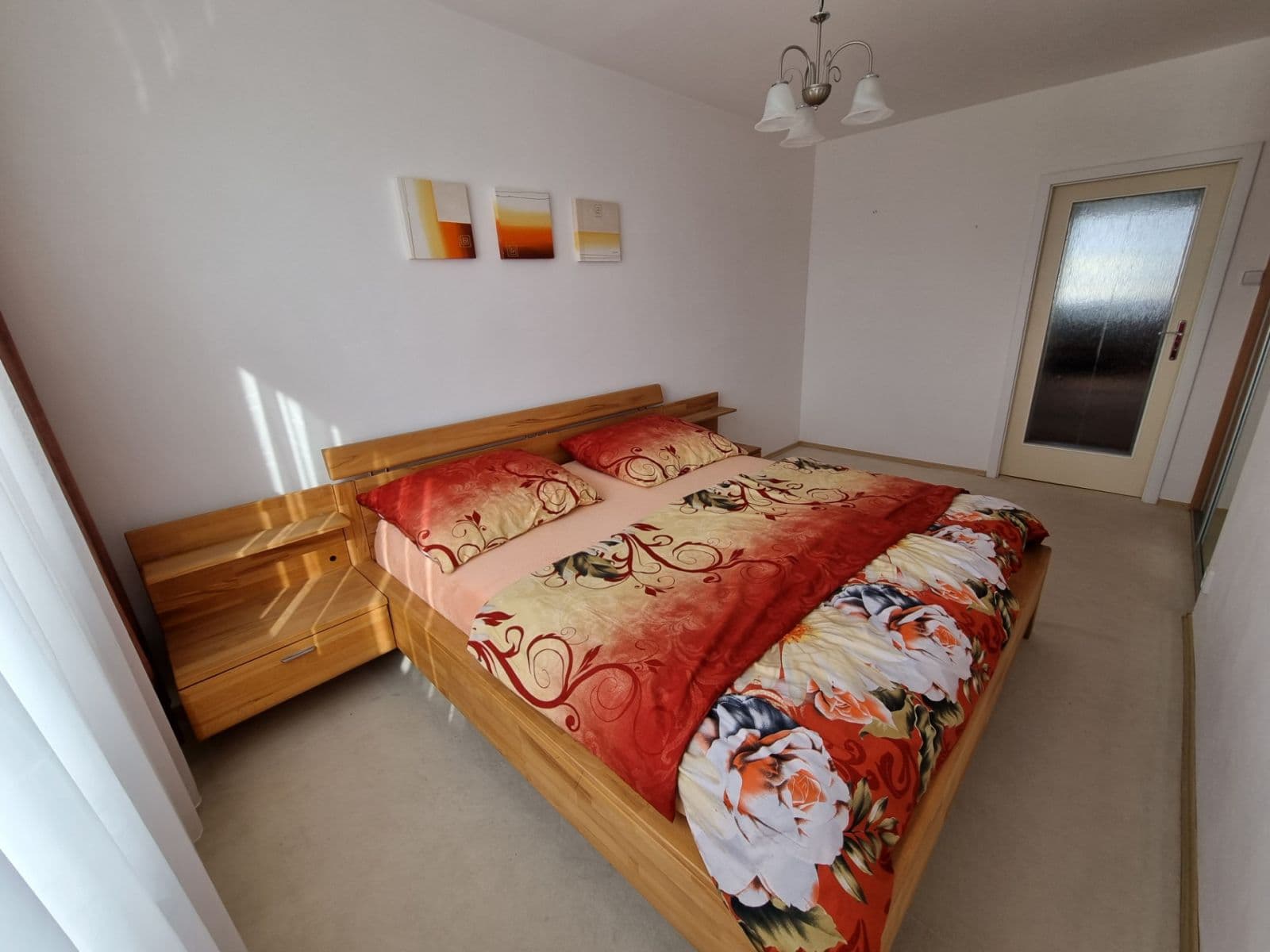 Pronájem bytu 3+1 68 m², Jerevanská, Kladno, Středočeský kraj Pronájem bytu 3+1 68 m², Jerevanská, Kladno, Středočeský kraj