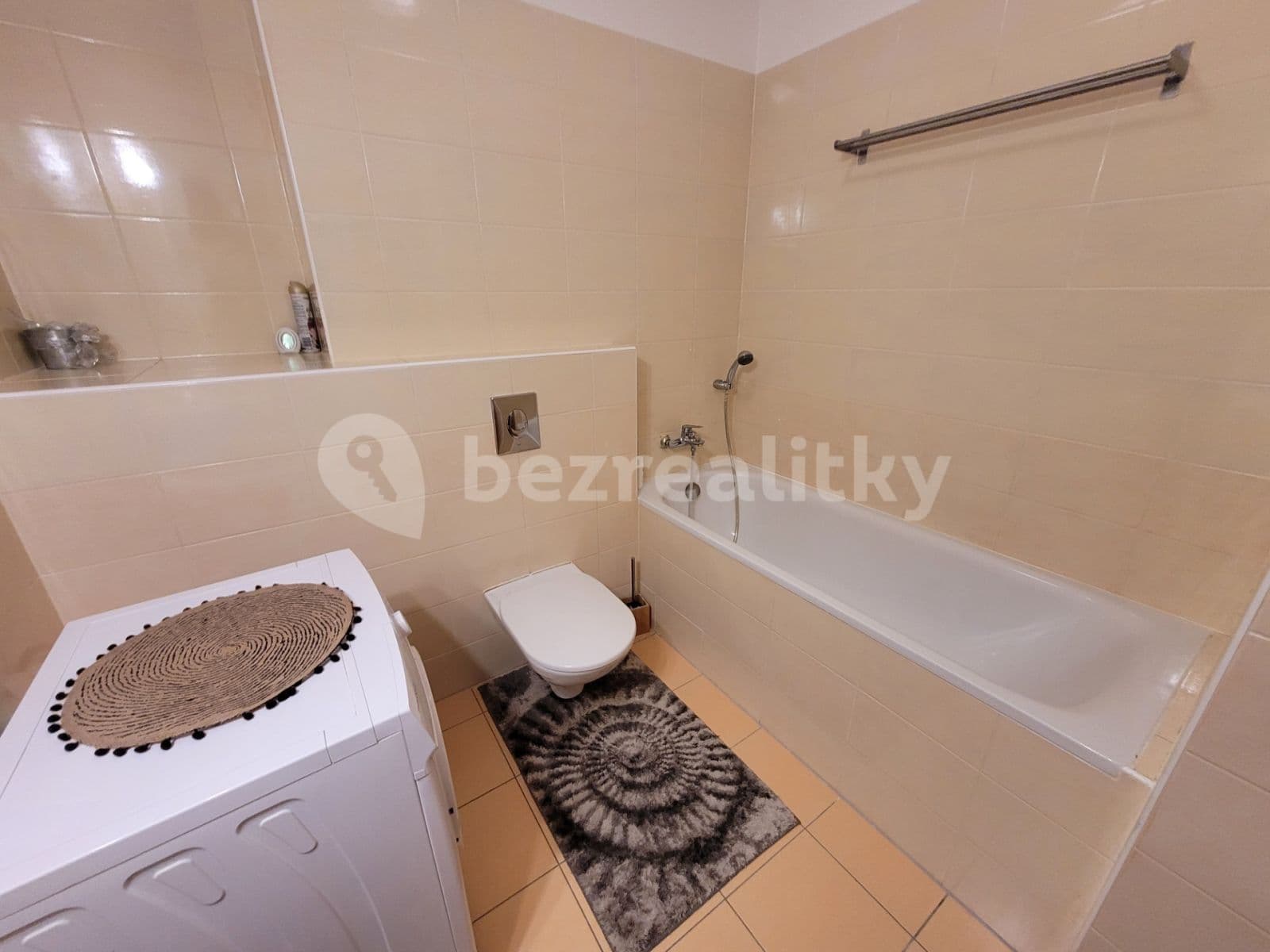 Pronájem bytu 2+kk 80 m², Chudčická, Brno, Jihomoravský kraj Pronájem bytu 2+kk 80 m², Chudčická, Brno, Jihomoravský kraj