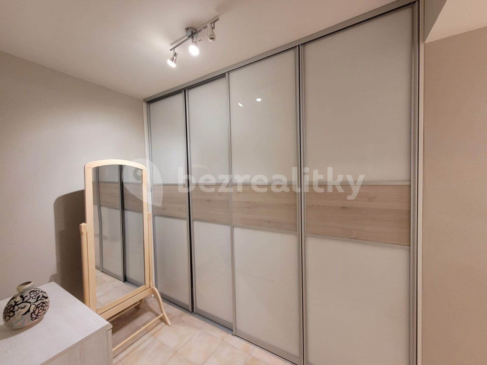 Pronájem bytu 2+kk 80 m², Chudčická, Brno, Jihomoravský kraj Pronájem bytu 2+kk 80 m², Chudčická, Brno, Jihomoravský kraj