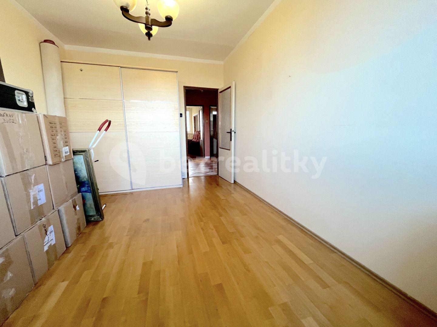 Prodej bytu 3+1 70 m², Janouchova, Praha, Praha
