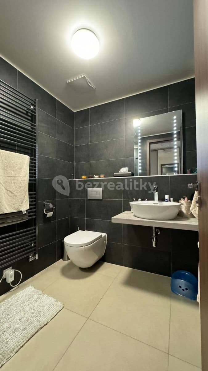 Pronájem bytu 2+kk 61 m², Nekvasilova, Praha, Praha Pronájem bytu 2+kk 61 m², Nekvasilova, Praha, Praha