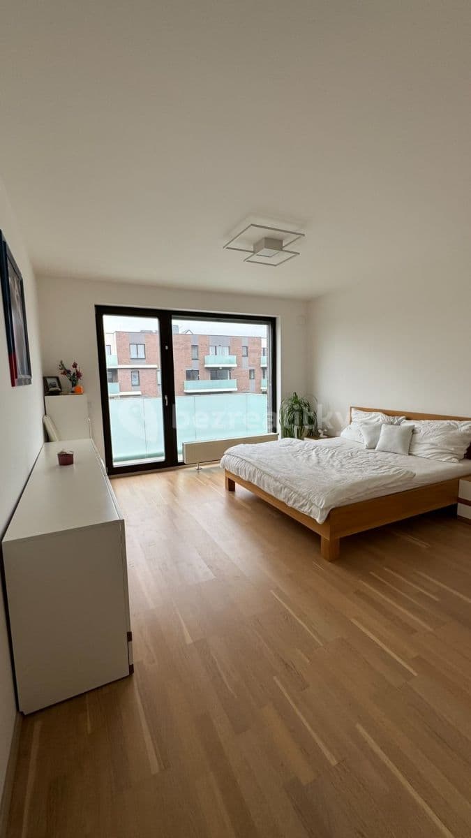 Pronájem bytu 2+kk 61 m², Nekvasilova, Praha, Praha Pronájem bytu 2+kk 61 m², Nekvasilova, Praha, Praha