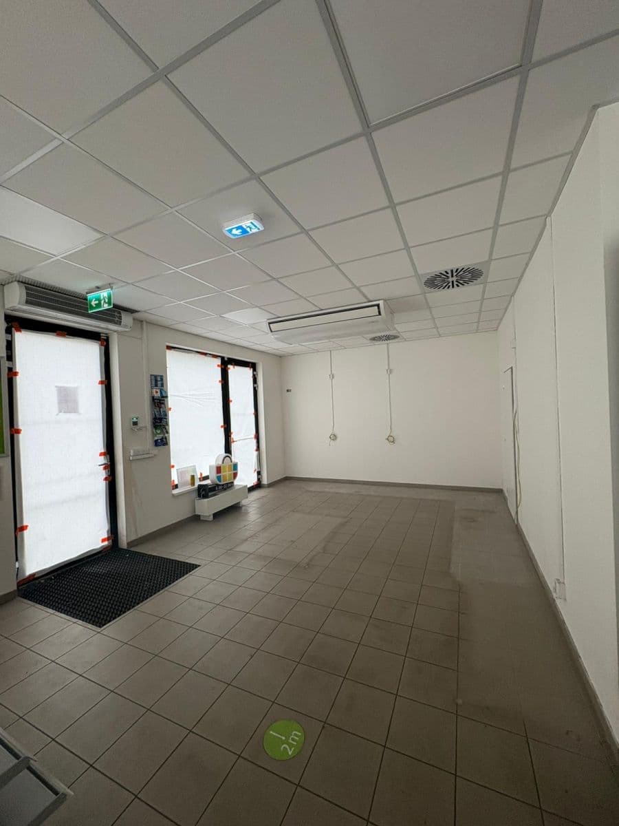 Pronájem nebytového prostoru 98 m², Pod Zahrady, Přezletice, Středočeský kraj Pronájem nebytového prostoru 98 m², Pod Zahrady, Přezletice, Středočeský kraj
