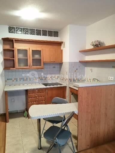 Pronájem bytu 1+kk 30 m², Zderadova, Brno, Jihomoravský kraj Pronájem bytu 1+kk 30 m², Zderadova, Brno, Jihomoravský kraj