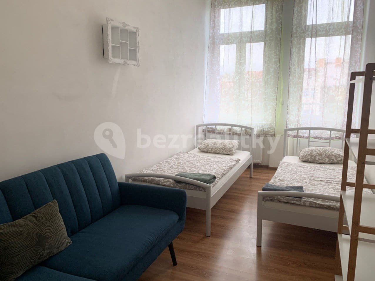Pronájem bytu 2+kk 65 m², Ruská, Teplice, Ústecký kraj