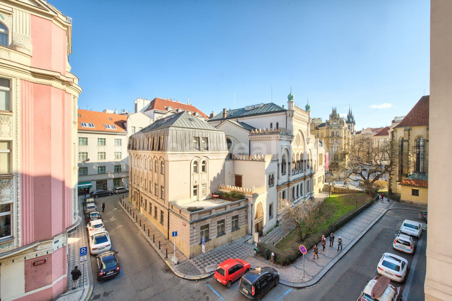 Pronájem bytu 3+1 97 m², Dušní, Praha, Praha