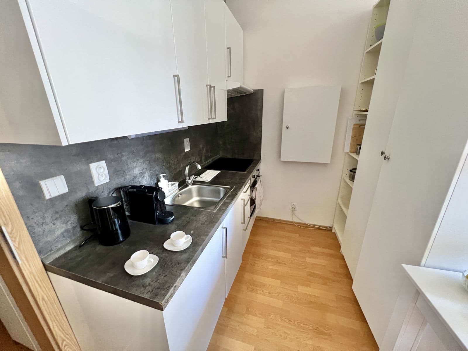 Pronájem bytu 30 m², Jeřabinová, Praha, Praha Pronájem bytu 30 m², Jeřabinová, Praha, Praha