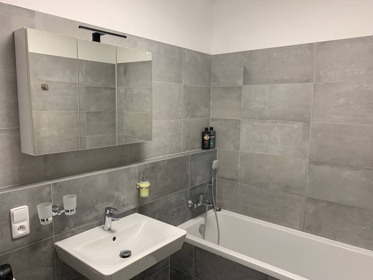 Pronájem bytu 80 m², Zapova, Praha, Praha Pronájem bytu 80 m², Zapova, Praha, Praha