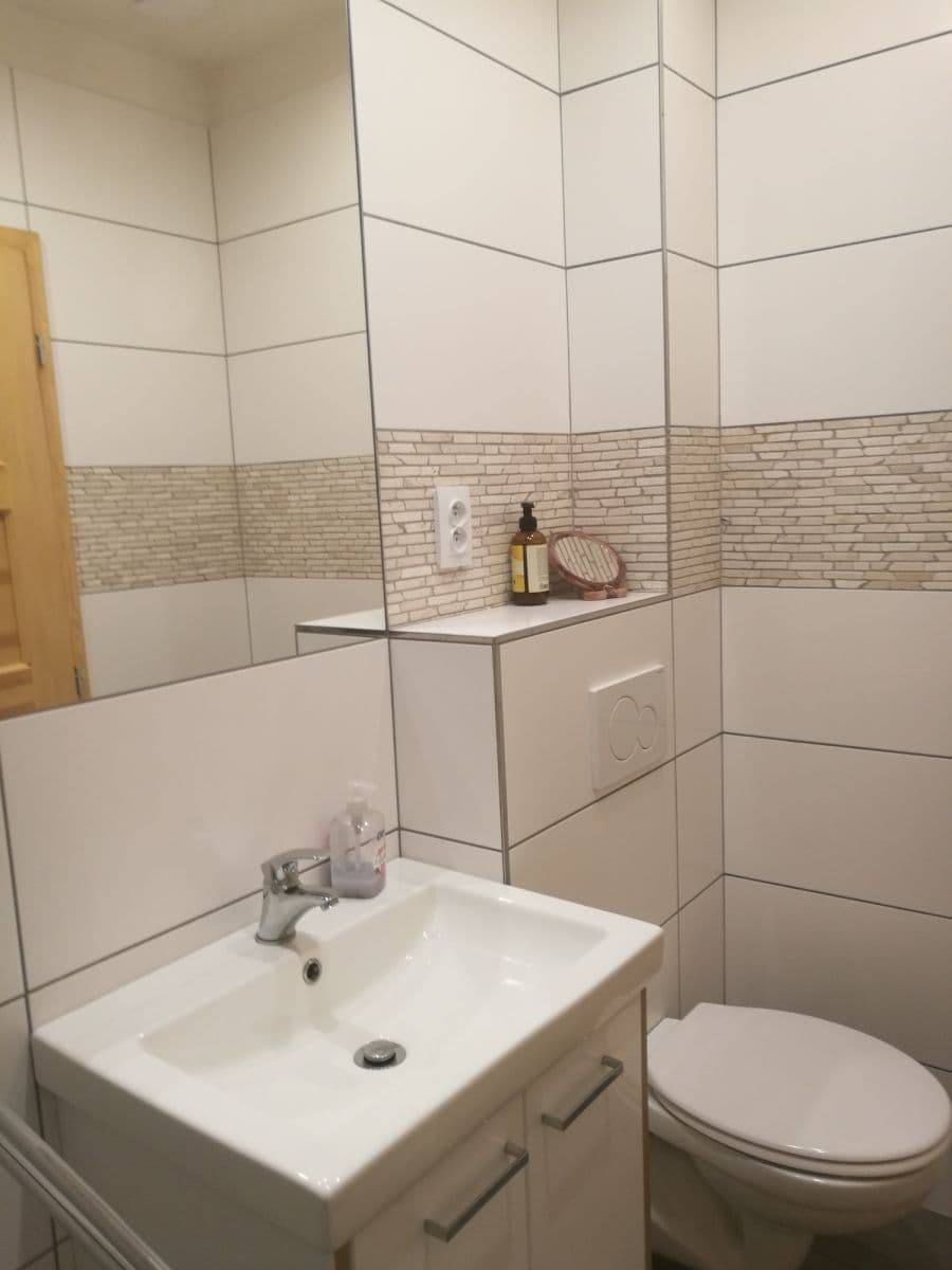 Pronájem bytu 52 m², Husinecká, Praha, Praha Pronájem bytu 52 m², Husinecká, Praha, Praha