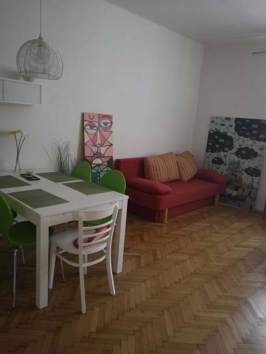 Pronájem bytu 52 m², Husinecká, Praha, Praha Pronájem bytu 52 m², Husinecká, Praha, Praha