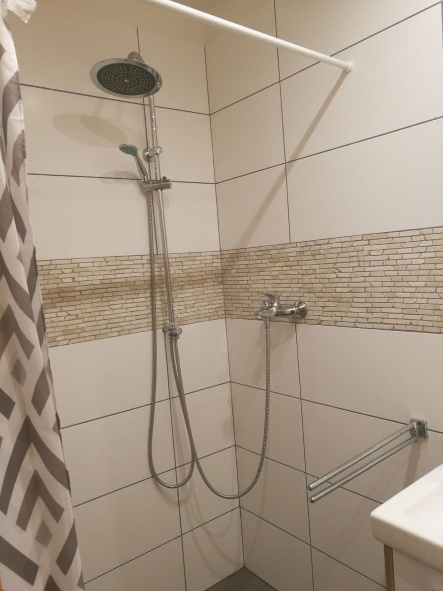 Pronájem bytu 52 m², Husinecká, Praha, Praha Pronájem bytu 52 m², Husinecká, Praha, Praha