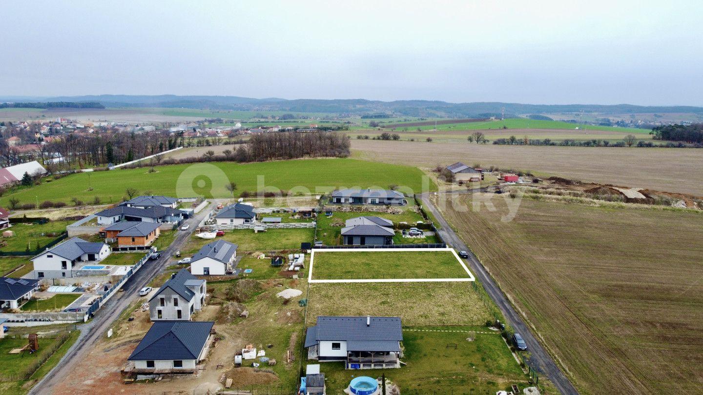 Prodej pozemku 1.065 m², Dlouhá Lhota, Středočeský kraj
