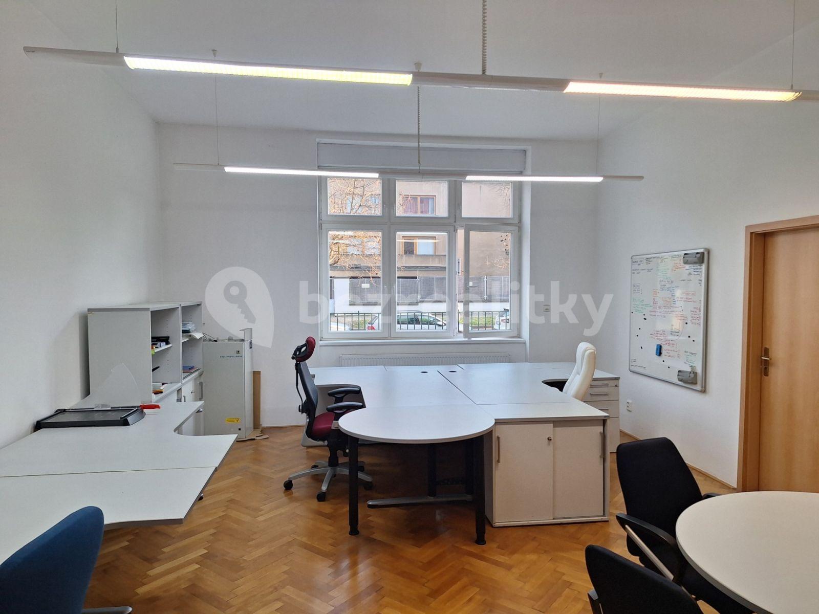 Pronájem kanceláře • 130 m² bez realitky
